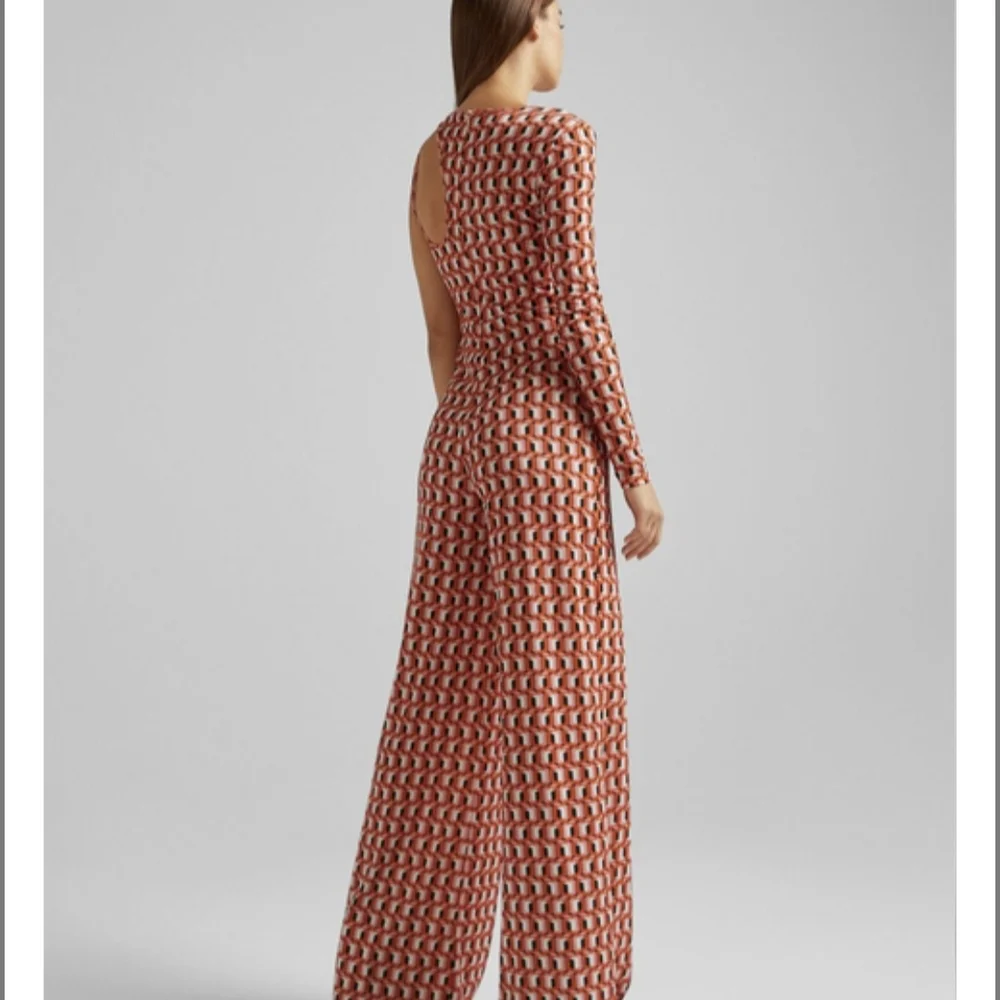 NWT BERSHKA Stylish Orange Patterned Jumpsuit SIZE S - Picture 2 of 5